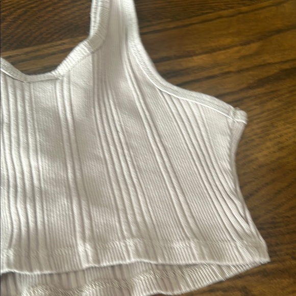 Garage Ribbed Crop Tank Top - Picture 8 of 11